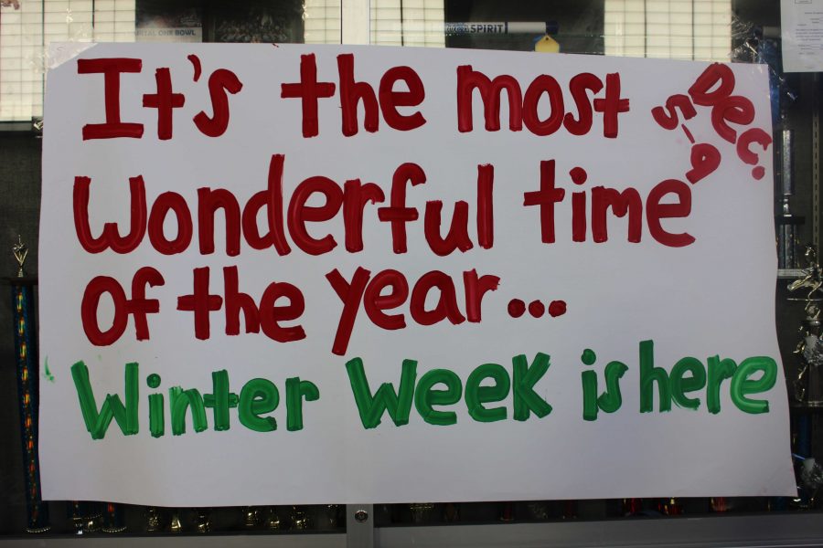 Student council advertises Winter Week