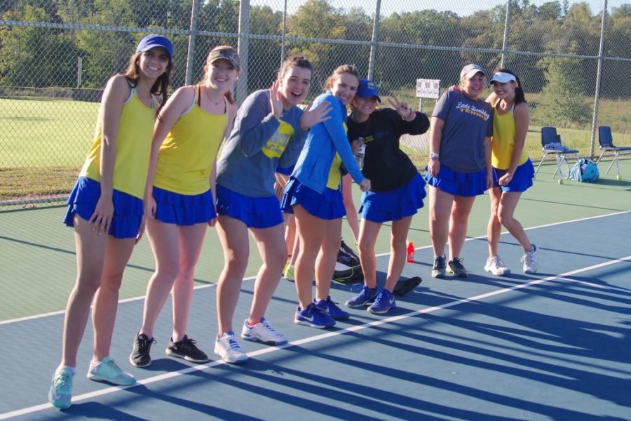 Girls+before+match+against+Pickens