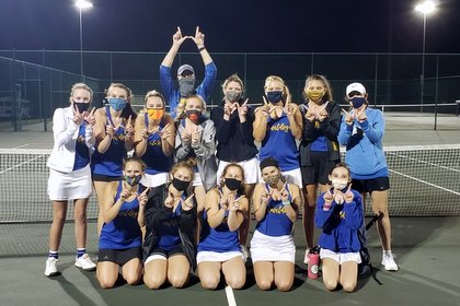 Girls Tennis Wins Region